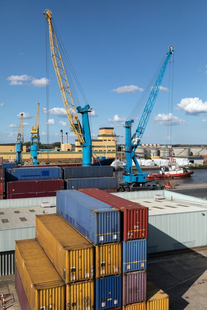Logistics - Shipping - Cargo